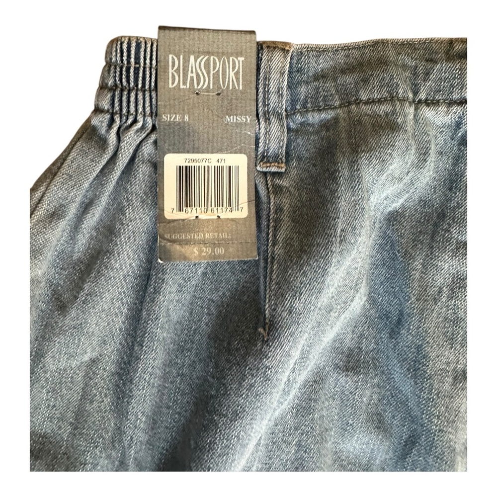 Bill Blass Women’s Denim Capris – Blue, Size 8 (NWT - Picture 10 of 11